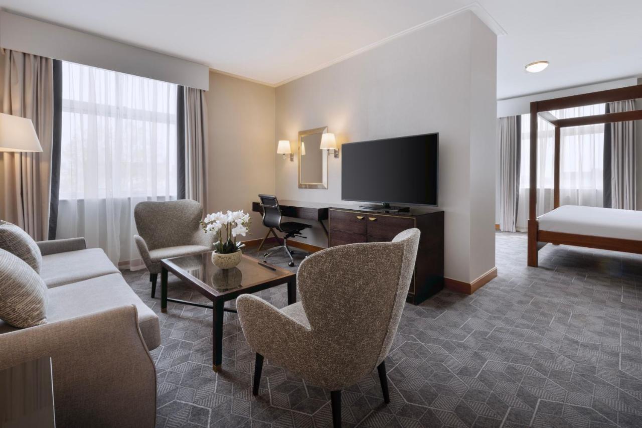 Delta Hotels By Marriott Bexleyheath Esterno foto